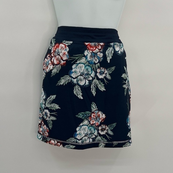 St. John's Bay Active Women's Blue Tropical Hawaiian Skirt with Built-In Shorts - Picture 1 of 10
